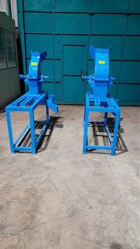 Cattle Feed Machine - 100 kg/Hr Electrical Pallet Mill Manufacturer ...