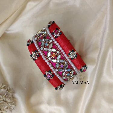 Navratri Bangle Trends: What’s Popular This Season?