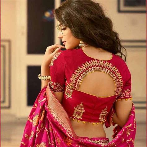 Stylish Lehenga Blouses for the Perfect Ethnic Outfit