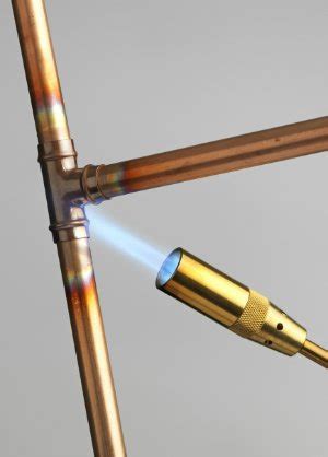 Sweating Copper Pipe 的图像结果