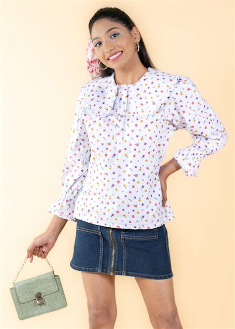 Get Peter Pan Collar Detail Floral Printed White Top at ₹ 1990 | LBB Shop