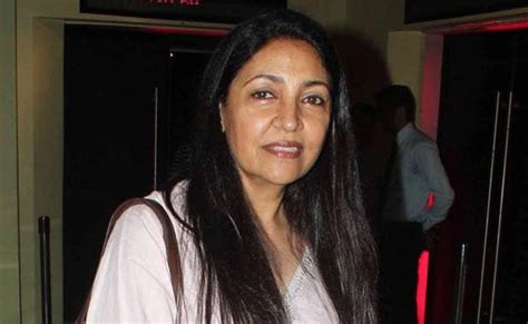 Deepti Naval Birthday : पिता चाहते थे कि वो पेंटर बनें लेकिन उन्होंने ...