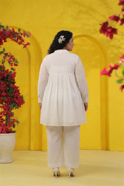 Shop Plus Size Women White Embroidered Mulmul Co-ord Set | Scakhi – SCAKHI