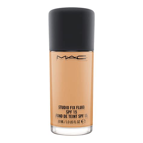 Studio Fix Fluid SPF 15 Foundation • NW40