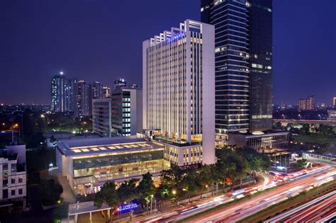 JS LUWANSA HOTEL AND CONVENTION CENTER (Jakarta) - Hotel Reviews ...