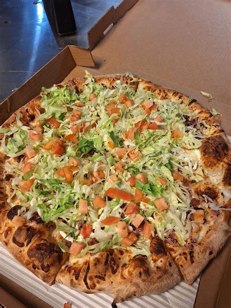 Large BLT Pizza - Sweetie Pies Pizza