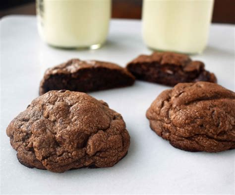 modern honey levain cookies