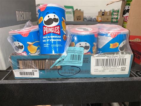 CASE LOT Pringles salt and vinegar 12 x 8g - A D Auction Depot Inc.