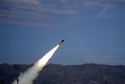 U S ATACMS Missile 的图像结果