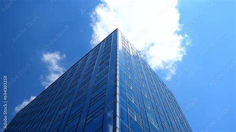Large Office Building 的图像结果
