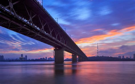 武汉黄昏晴川桥高清图片下载-正版图片500623701-摄图网