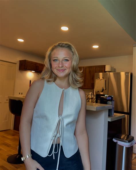 maci jo | lion hair 🦁 everyone go support my Fanfix page to see ...