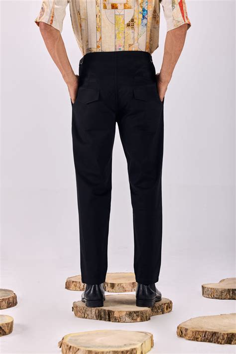 Belted Korean Relaxed-Fit Trouser – Blackout
