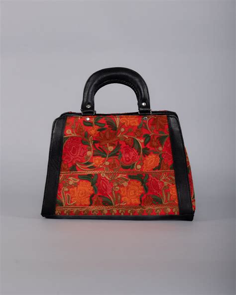 Roshni Safar Krewal Bag – KaarKash