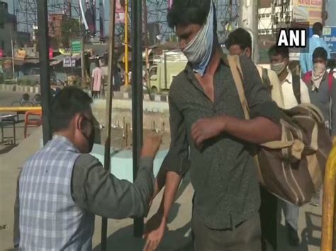 Govt officials in UP's Gorakhpur screened people who arrived from Delhi