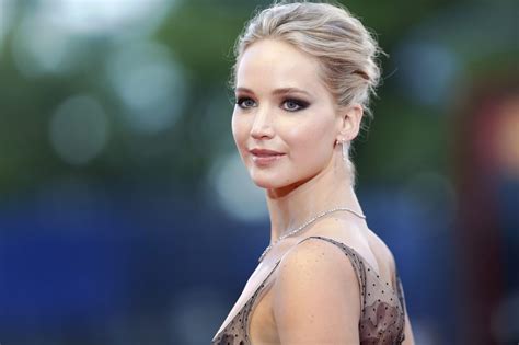 51 Most Beautiful Female Celebrities in the World Today - Hood MWR
