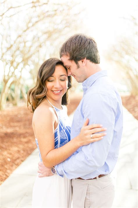 engagement photos dallas