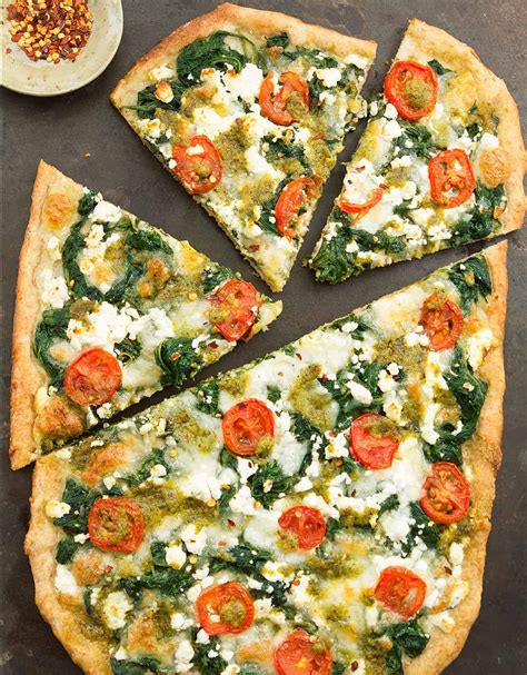 SPINACH PIZZA WITH FETA AND PESTO - The clever meal