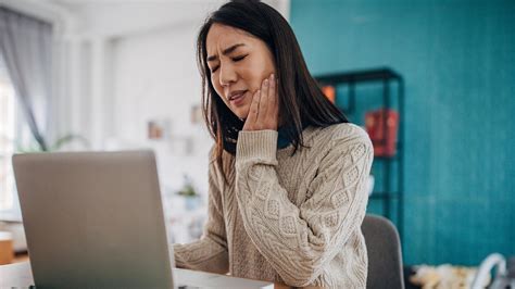 Does At-Home Teeth Whitening Really Work? | University of Utah Health