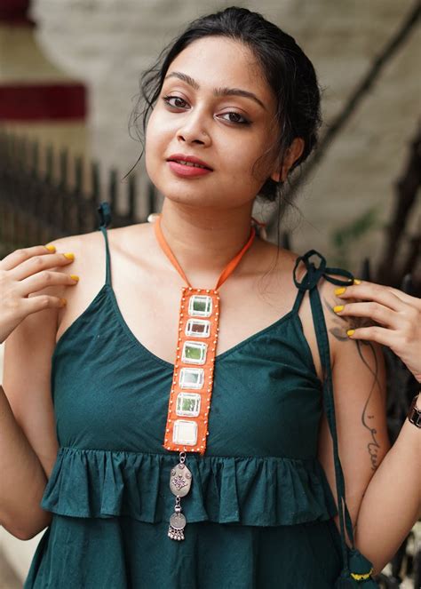 Get Mirror & Engrave Detail Orange Choker at ₹ 720 | LBB Shop