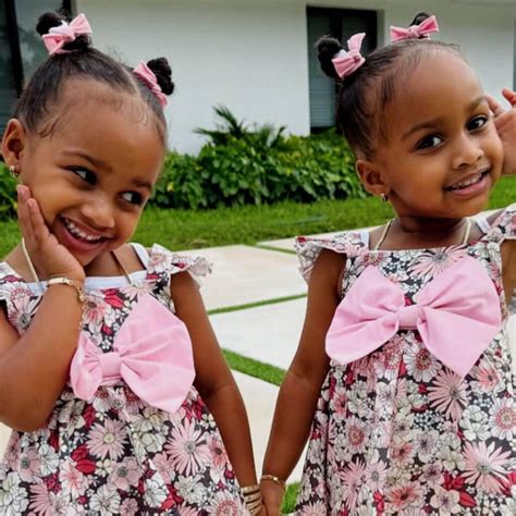 VIDEO: Las gemelas de Amara La Negra ya son todas unas modelos - SOY CHALUPA