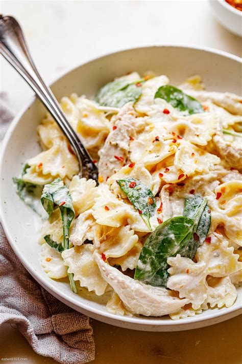 Creamy Spinach Chicken Pasta Recipe – How to Make Creamy Chicken Pasta ...
