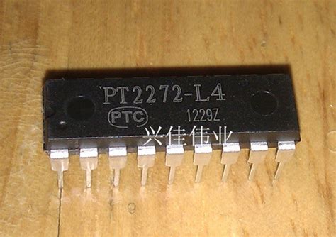 PT2272 PT2272-L4 Receiver Decoders / latching function DIP-18 ...