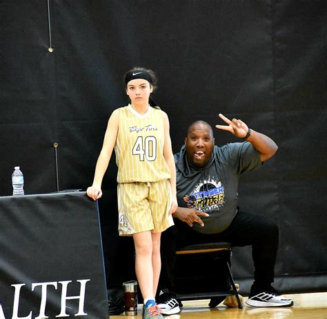 THE FIELDHOUSE SPORTSCENTER - Springfield MO - Hours, Directions ...