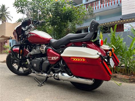 Super Meteor 650 - Retro Side Panniers