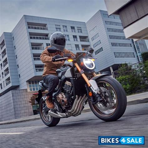 Honda CB650R 2025 Motorcycle Picture Gallery - Bikes4Sale