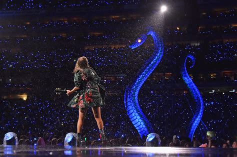 Taylor Swift Reputation Tour Review: The Most Fun I Ever Had | HelloGiggles