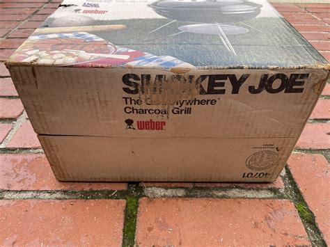 VINTAGE WEBER GRILL SMOKEY JOE black wood HANDLE Tripod Legs usa | eBay