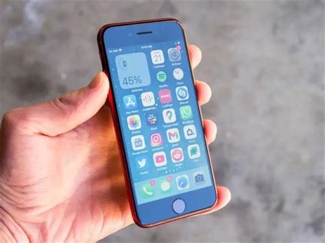 Top Cell Phones for Seniors in 2025