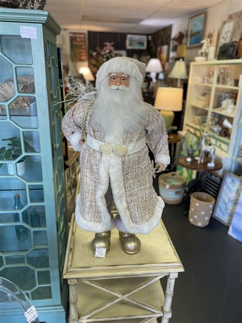 Family... - Family Traditions Home Decor and Furnishings