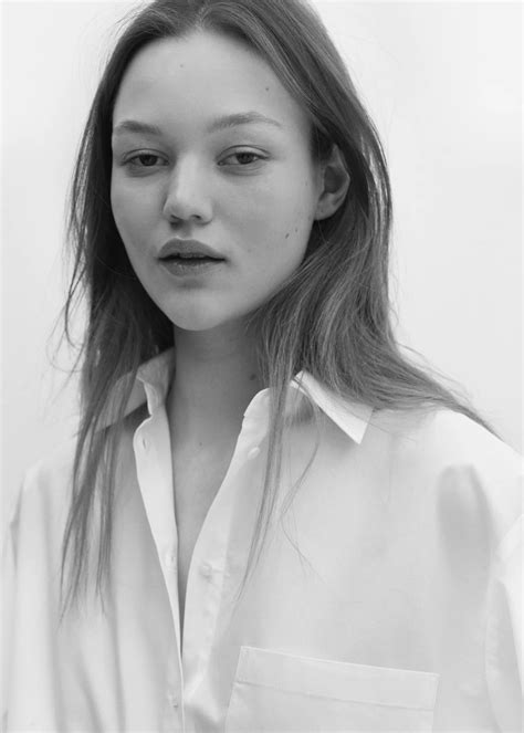 Speciální slevy pro ženy 2025 | MANGO OUTLET Czech Republic