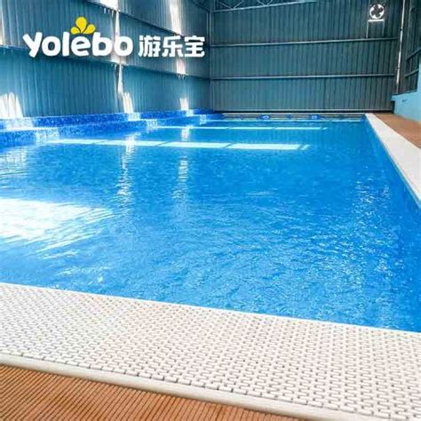 小区里的泳池高清图片下载_红动中国