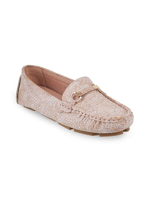 Buy Metro Women Pink Loafers - Casual Shoes for Women 5844585 | Myntra