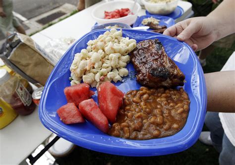 BYU tailgating like 'a ward dinner on steroids' – Deseret News