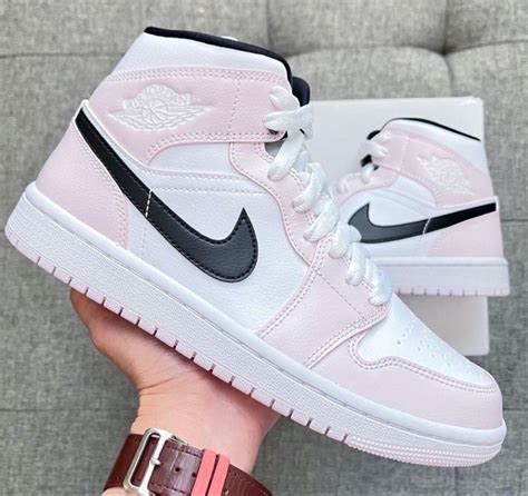 Pink jordans – Artofit