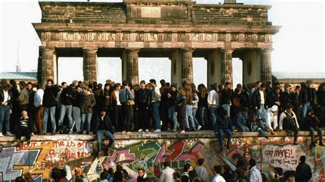 To rule the world | Meer