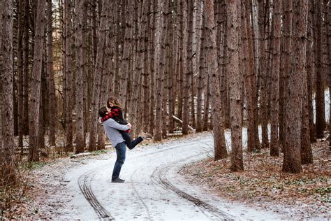 RICE CREEK PARK ENGAGEMENT PHOTOS | CAITLIN + CHRISTOPHER — KERRIN ...