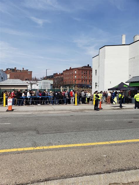 Brookline NETA at 1:30 : r/bostontrees