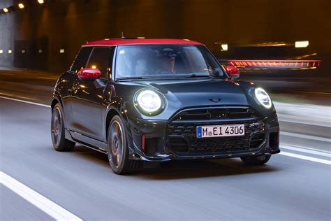 2025 Mini John Cooper Works price and specs | CarExpert
