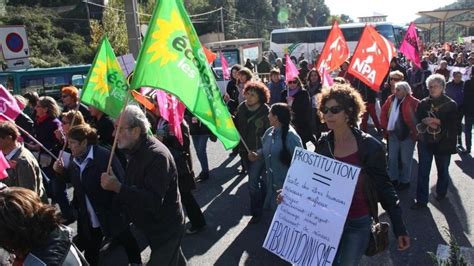 Manifestación contra la prostitución en El Pertús
