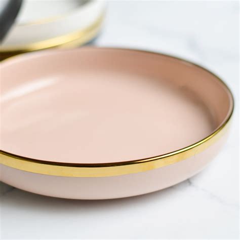 Buy the best VERA pink plates online| Nestasia
