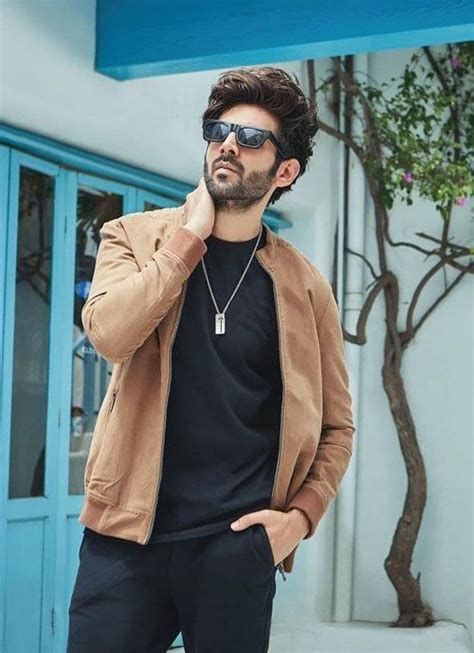 Style and fashion tips for skinny men that make them look muscular and ...