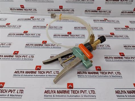 Ralston Instruments 44022 Hydraulic Hand Pump – Aeliya Marine Tech