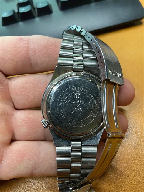 How to Change Battery in a Bulova Watch