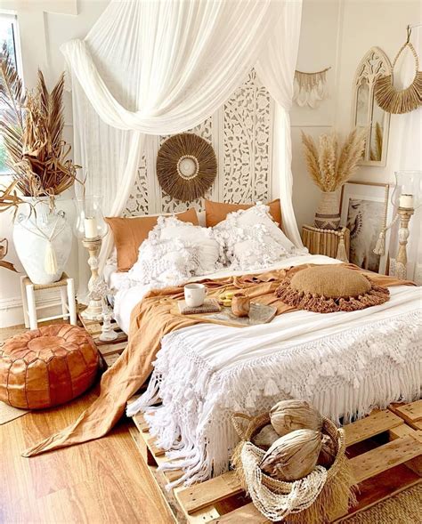 Bohemian Style Ideas For Bedroom Decor | Aesthetic bedroom, Bedroom ...