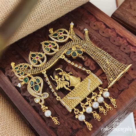 Dancing Radha Krishna Swing Pendant (Gp1778) – Nakoda Payals